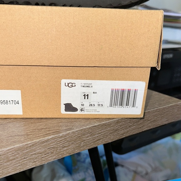 UGG Classic Black Boots - Picture 3 of 5